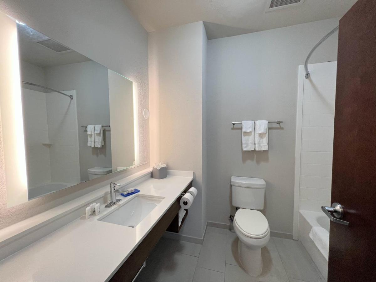 Holiday Inn Express Hotel & Suites Atlanta Airport West - Camp Creek By Ihg מראה חיצוני תמונה