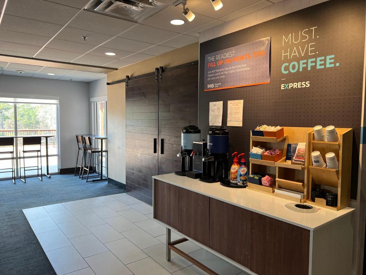 Holiday Inn Express Hotel & Suites Atlanta Airport West - Camp Creek By Ihg מראה חיצוני תמונה